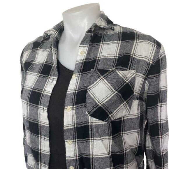 A New Day Gold Stitch Black and White Flannel Plaid Button Down Shirt Size XS - Picture 5 of 9